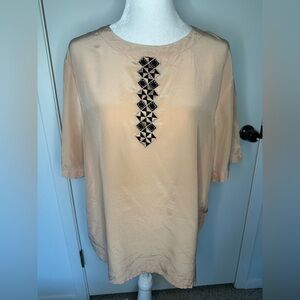 Suzelle Elegant Beige Top with Geometric Detail size 16